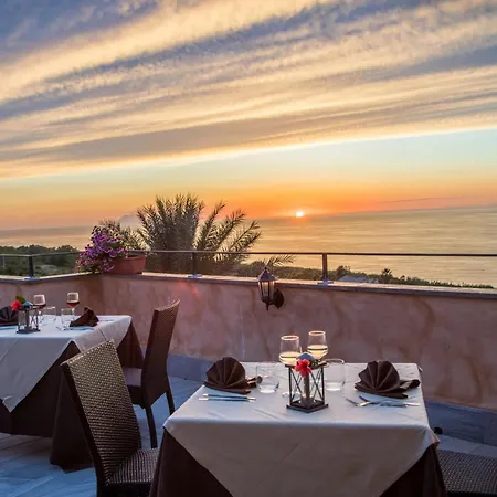 Hotel Hotiday Parghelia Tropea