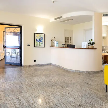 Hotel Hotiday Parghelia Tropea